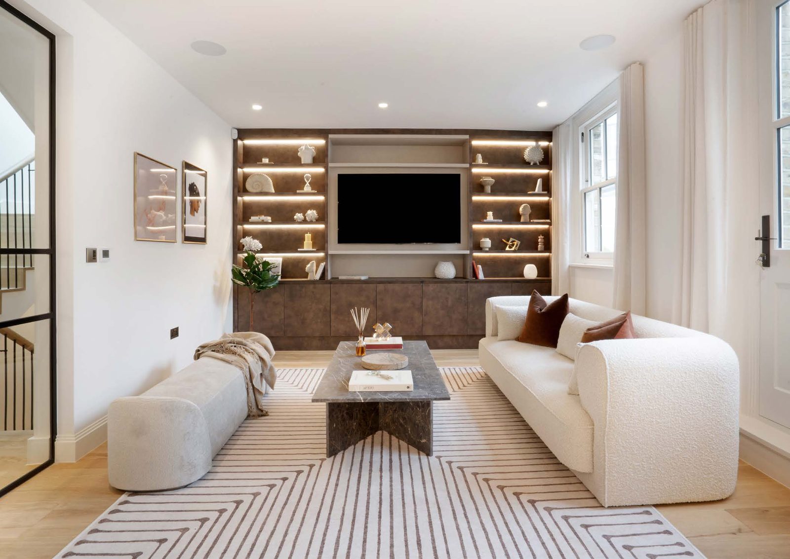 6 Buckingham Mews