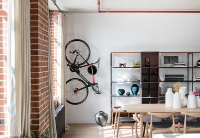 8 Harbord Square